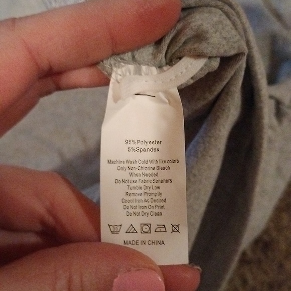 Women's size XL Gray maternity top - Picture 3 of 9